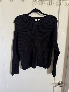 GAP Black Chunky Crewneck Knit Sweater M